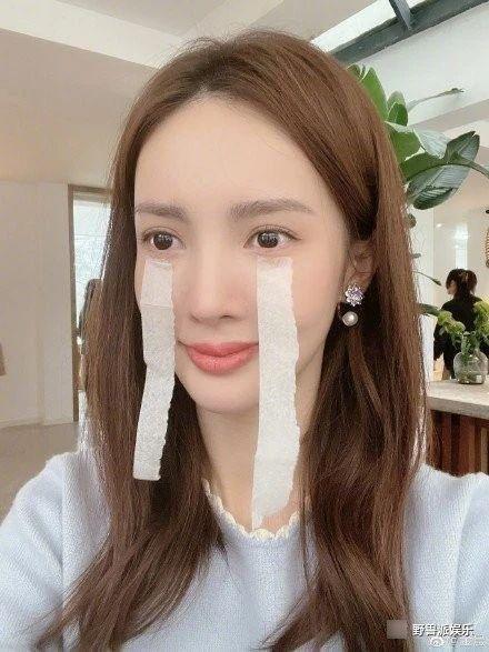 娱乐吃瓜酱金晨,娱乐圈的“吃瓜酱”,揭秘明星幕后故事